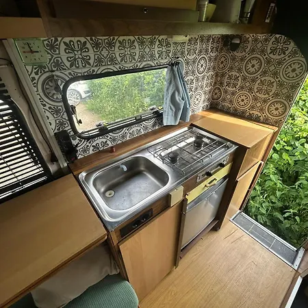 Charmantes Oldtimer Wohnmobil آخن